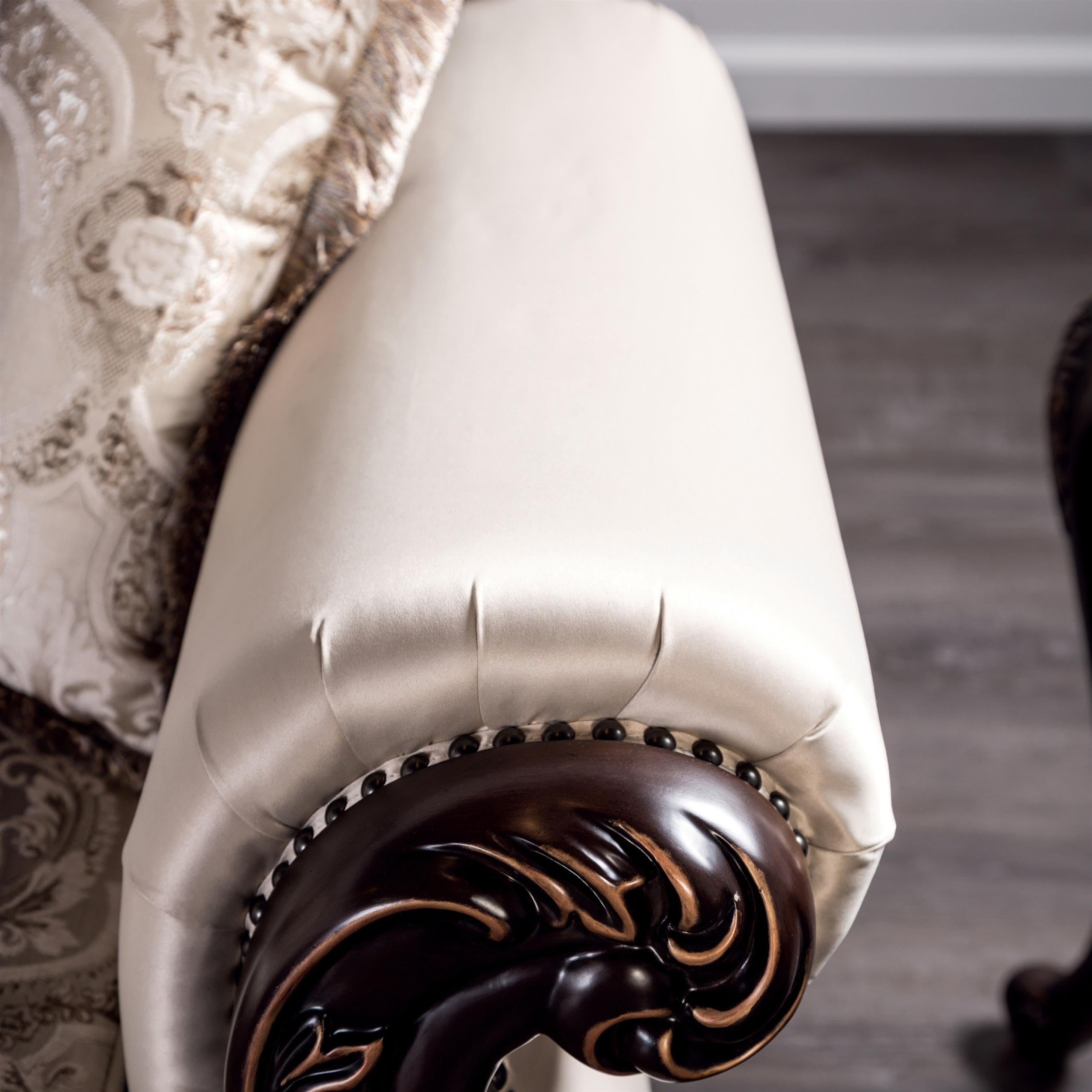 America Zephyra 2-teiliges Sofa-Set – Traditionelles Wohnzimmer-Set mit Kunstleder, Zweisitzer und Sofa, Rollenarmen und Dekokissen, Holzrahmen, Dunkelkirsch/Beige